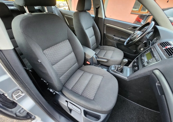 Skoda Octavia cena 21900 przebieg: 267000, rok produkcji 2012 z Poręba małe 106